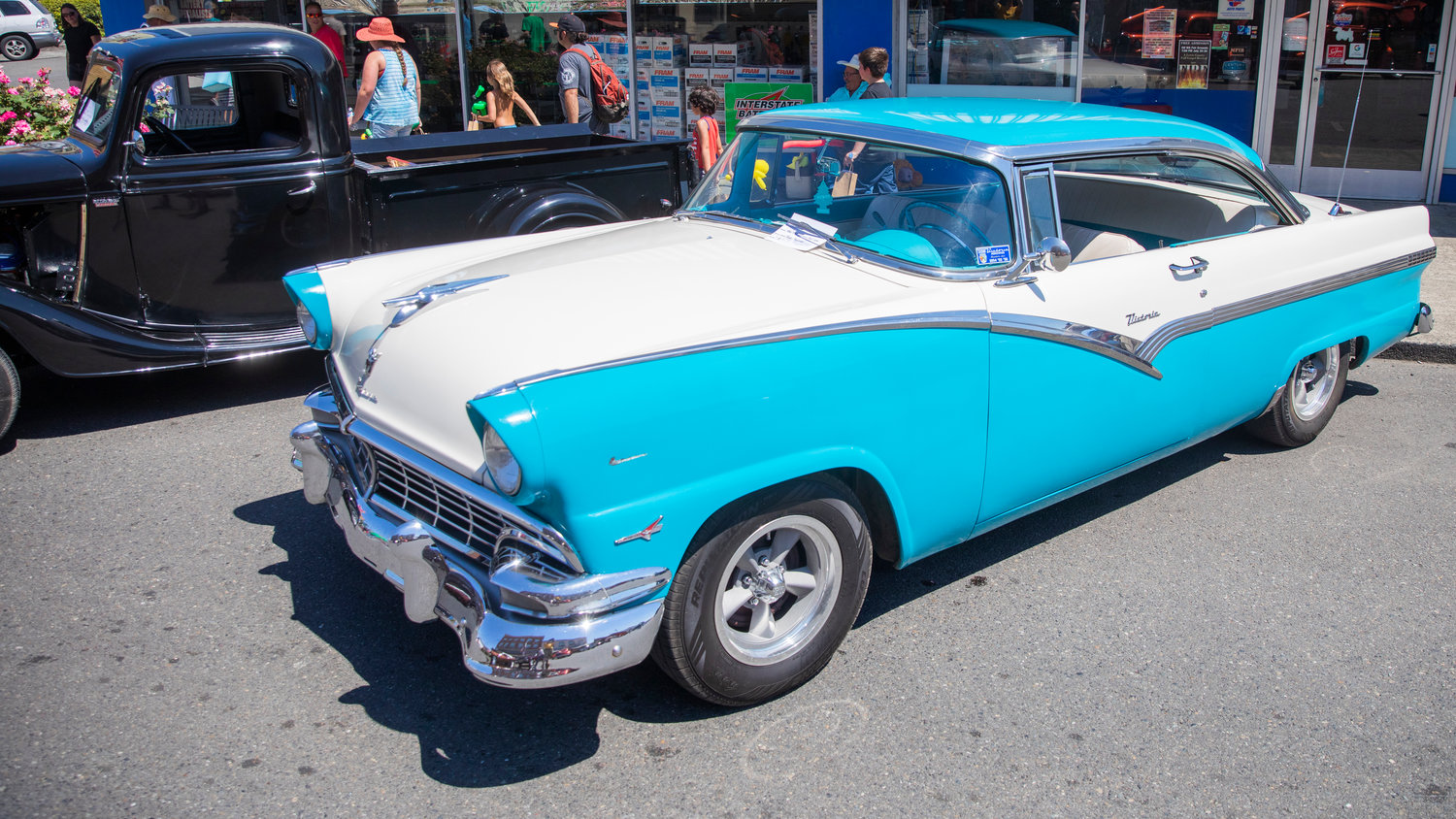 Classic cars sit on display during Chehalis Fest Saturday afternoon.